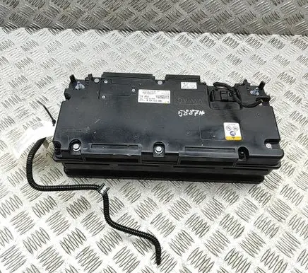 Audi Q7 4M Hybrid / electric car battery 4N0915105B