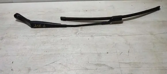Opel Astra K Front wiper blade arm 97036203