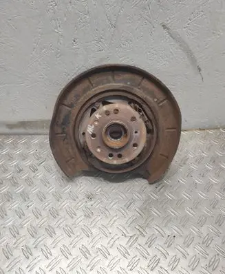Mercedes-Benz ML W164 Rear wheel hub