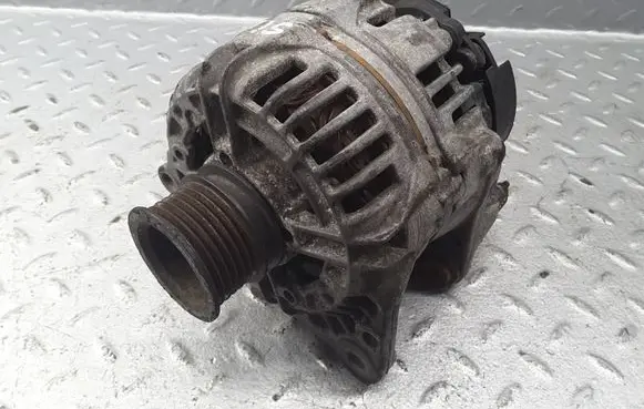 Seat Ibiza II (6k) Generator/alternator 037903025