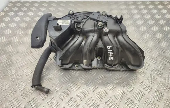 KIA Sportage Intake manifold 393002G000