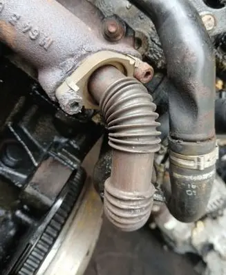 Opel Zafira B EGR valve line/pipe/hose