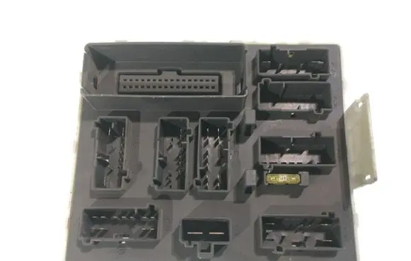 Ford Focus Fuse module 2M5T14A073BE