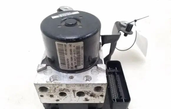 Volvo V70 ABS Pump 7G9N2C405AC