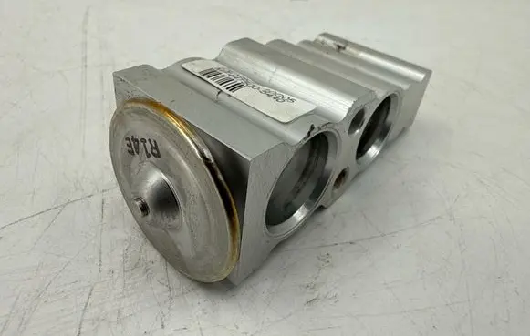 Toyota Corolla E210 E21 Air conditioning (A/C) expansion valve MF4475005440