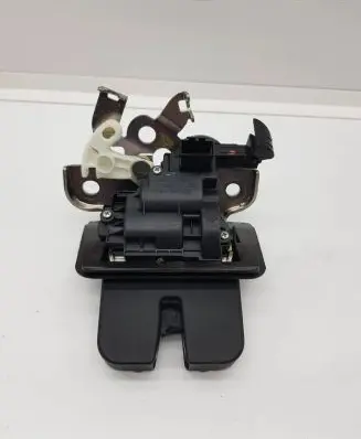 Audi A3 S3 8V Tailgate/trunk/boot lock/catch/latch 8R0827505 1308240