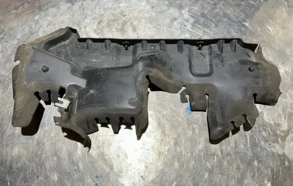 Citroen DS4 Intercooler air guide/duct channel 9671970080