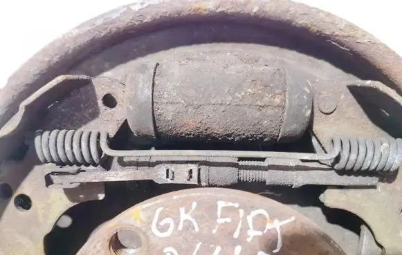 Fiat Idea Handbrake/parking brake pads 