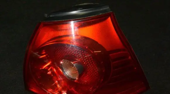 Volkswagen Golf V Rear/tail lights 4VFX13404AA