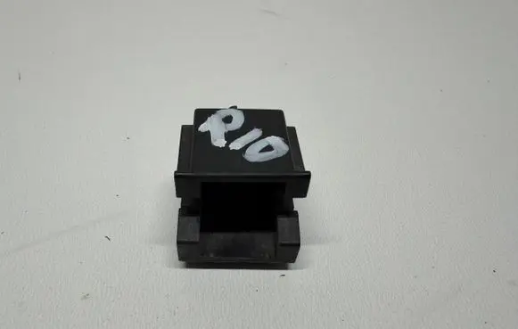 KIA Rio Headlight/headlamp mounting bracket 