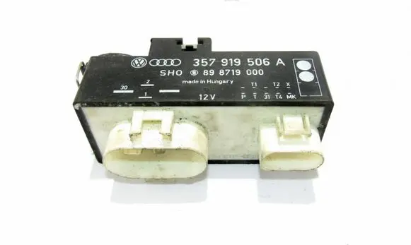 Volkswagen Golf IV Coolant fan relay 357919506A
