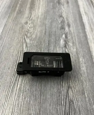 BMW 5 E60 E61 Number plate light 7176934 717693404