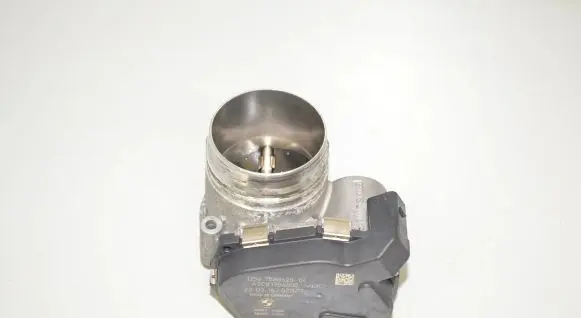 BMW 4 F32 F33 Throttle valve 7588625 13547588625