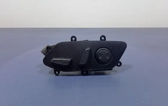 KIA Sportage Seat heating switch 88010N7510