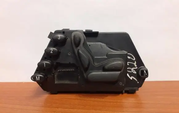 Mercedes-Benz S W220 Seat control switch 2208213758 3047