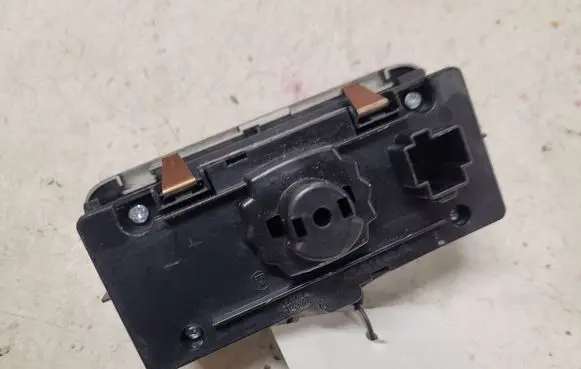 Volvo V40 Light switch 30739424