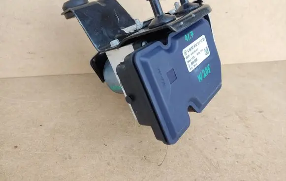 Mercedes-Benz C W205 ABS Pump A1664312212 WB2034200