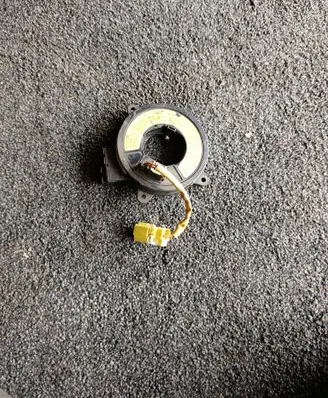 Mazda 323 F Airbag slip ring squib (SRS ring) Z10Y960098