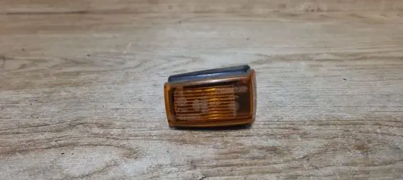 Volvo C70 Front fender indicator light 6R0142631