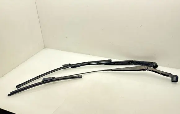 Nissan Juke II F16 Windshield/front glass wiper blade 