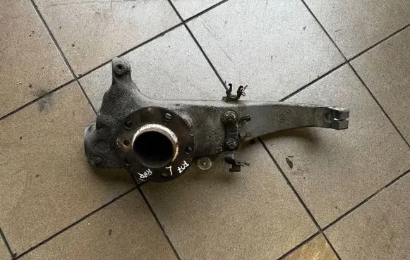 BMW 5 GT F07 Front wheel hub 6775767 31216775767 AIMGSICU
