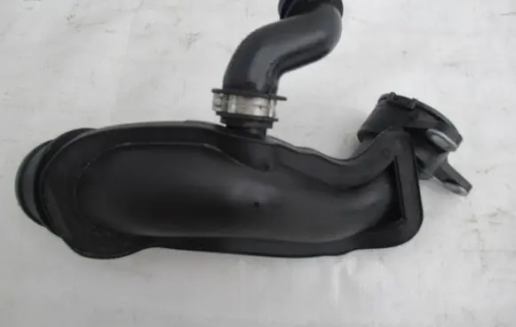Ford Kuga II Air intake hose/pipe DS73-9F805-H