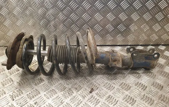 Volvo V70 Front shock absorber with coil spring 8667250A