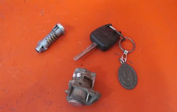 Opel Vectra C Ignition lock VECTRACSTACYJKA