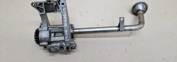 BMW X5 E53 Oil pump 670815720
