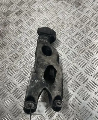 Audi A4 S4 B8 8K Engine mounting bracket 8K0199307AP