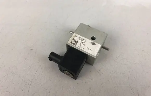 BMW 3 F30 F35 F31 Air conditioning (A/C) expansion valve 9316233