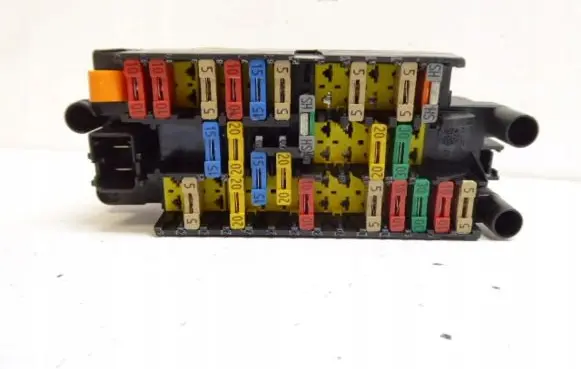 Peugeot 206 Fuse box cover 9635518180