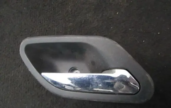BMW 5 E39 Rear door interior handle R17032926