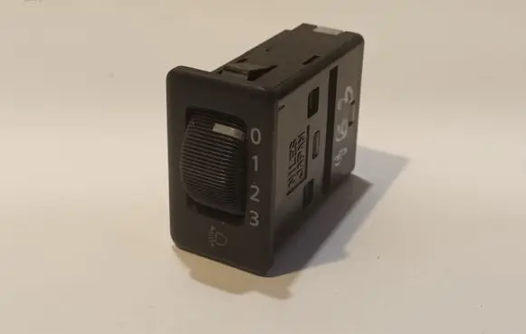 Nissan X-Trail T30 Headlight level height control switch