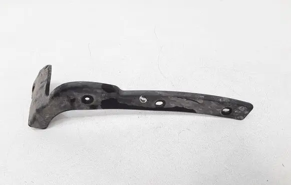 Nissan Almera N16 Fender mounting bracket