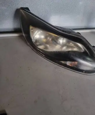 Ford Focus Headlight/headlamp 1481914820