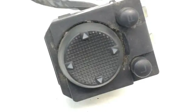 Volkswagen Golf III Wing mirror switch 1h0959565