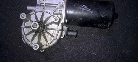 BMW 5 E39 Wiper motor 8360603