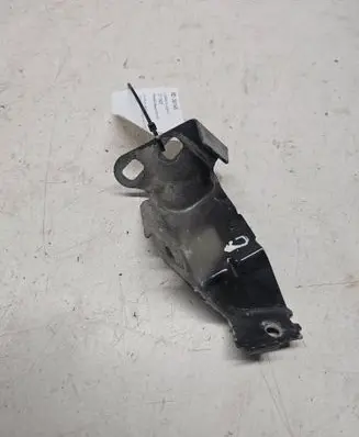 Renault Megane II Fender mounting bracket 160764F