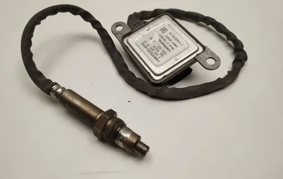 Mercedes-Benz ML W166 Lambda probe sensor A0009053503