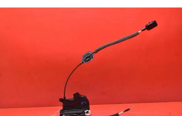 Renault Clio I Front door lock 805033000R
