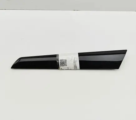 Mercedes-Benz C W204 Front door card panel trim A2047200622 A2047202280