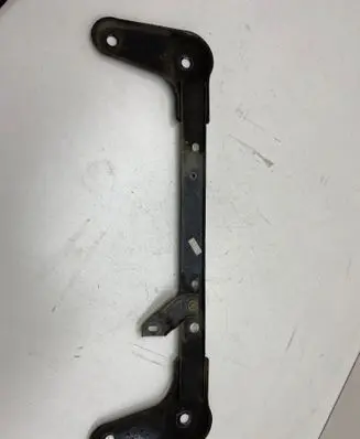 Renault Clio IV Radiator mount bracket 8200537434