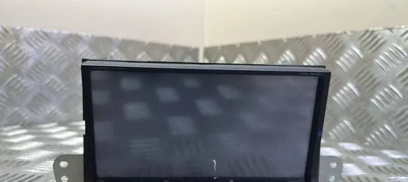 Radio/CD/DVD/GPS head unit