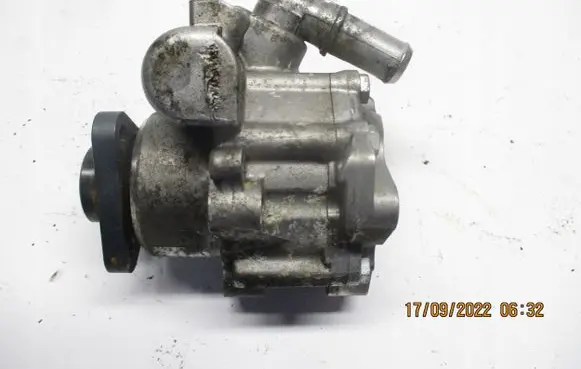 Jaguar F-Type Power steering pump 8W833A674AB