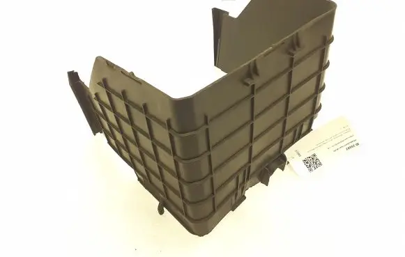 Volkswagen PASSAT B7 Battery box tray 3C0915335