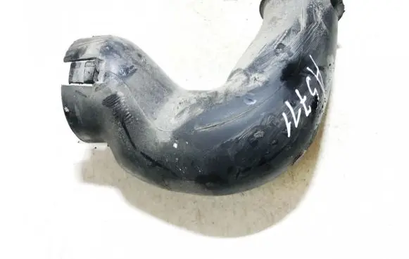 Air intake hose/pipe