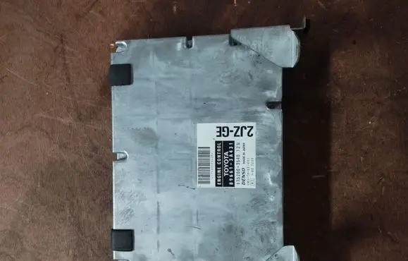 Lexus GS 300 400 430 Engine control unit/module 1752003540