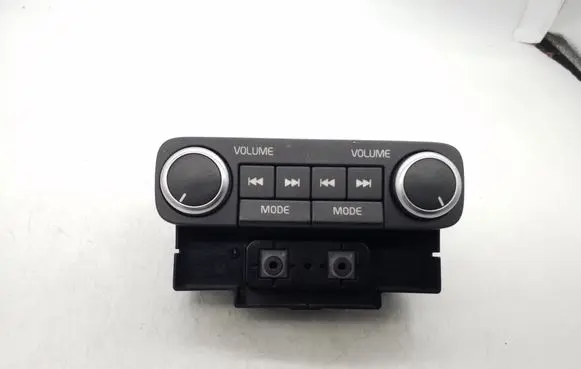 Volvo V70 Head unit multimedia control 39872024
