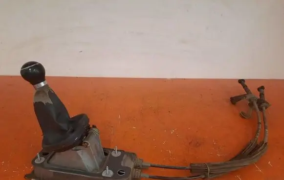 Volkswagen Cross Touran I Gear shift rod 1K0711061A